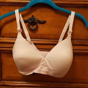 36 D warners  pink Bra. Wireless